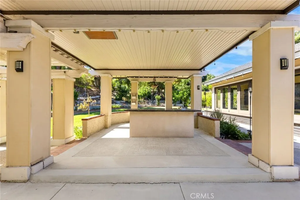 1111 Camino Del Cerritos
