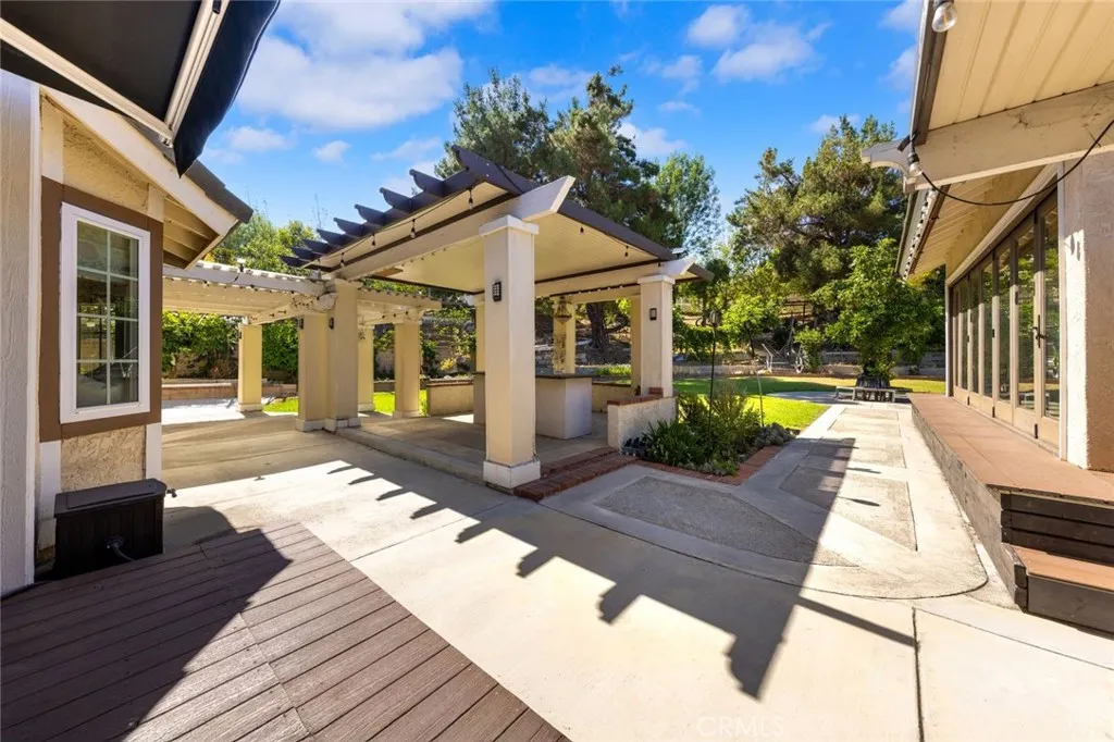 1111 Camino Del Cerritos