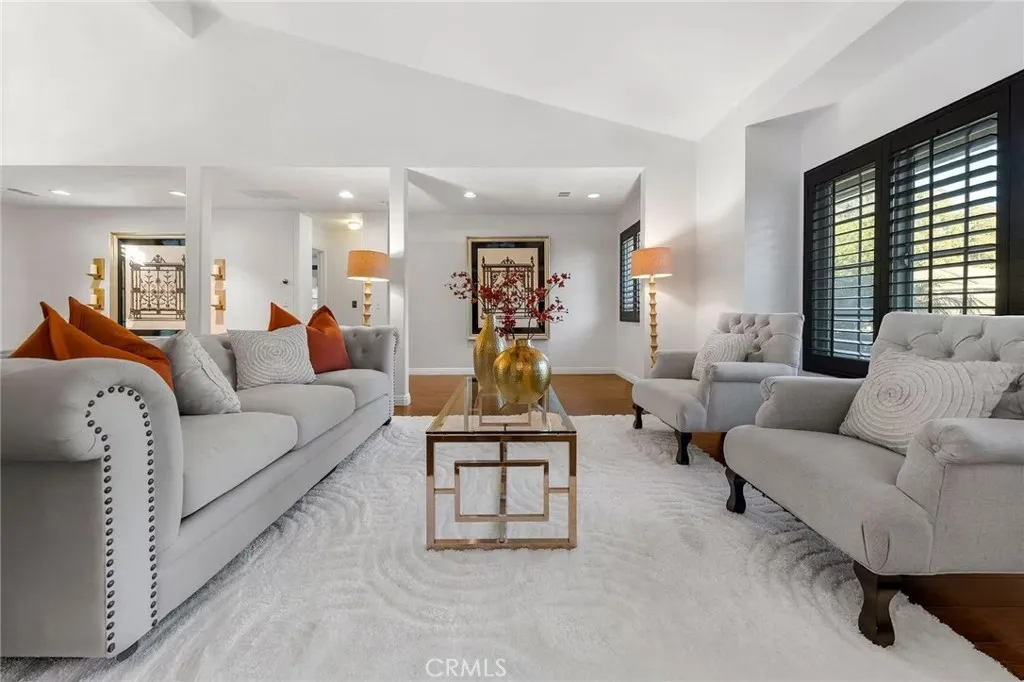 1111 Camino Del Cerritos