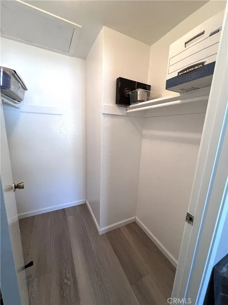 989 W Sierra Madre Avenue, #4