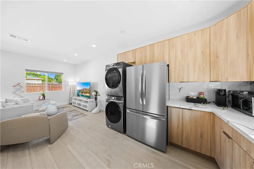 424 Roosevelt Ave
