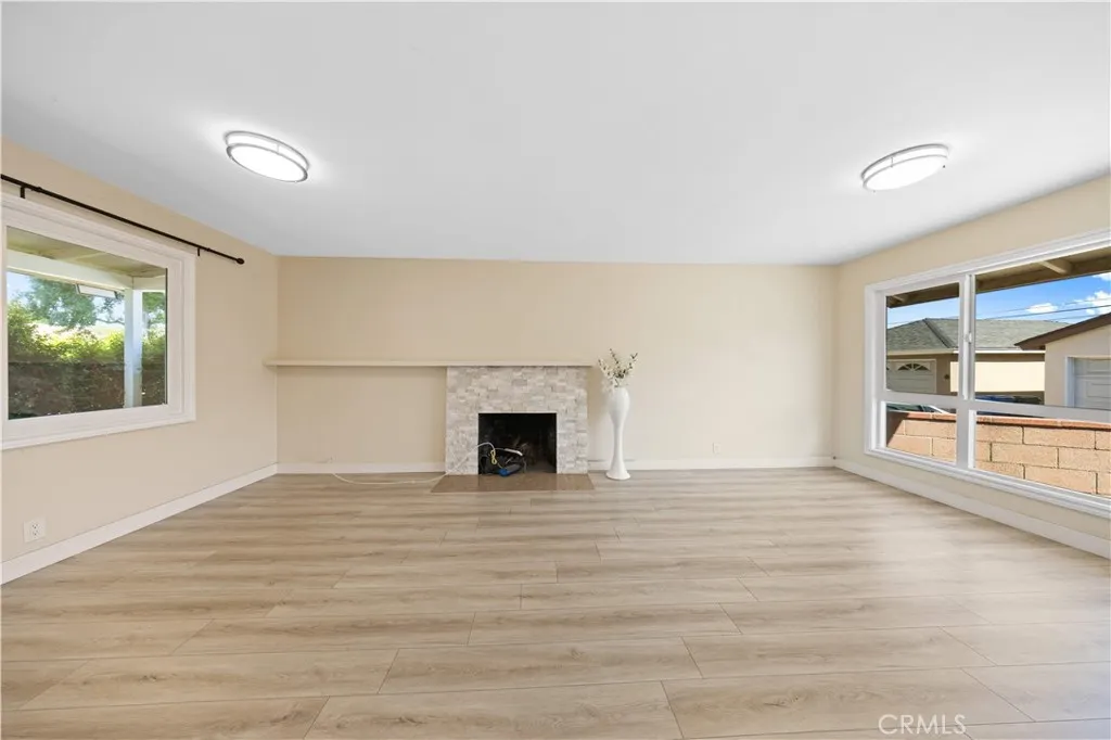 424 Roosevelt Ave