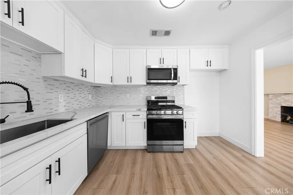 424 Roosevelt Ave