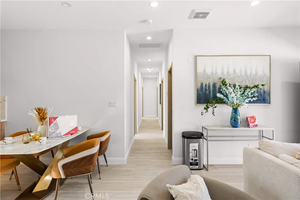 424 Roosevelt Ave