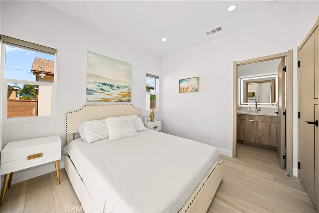 424 Roosevelt Ave