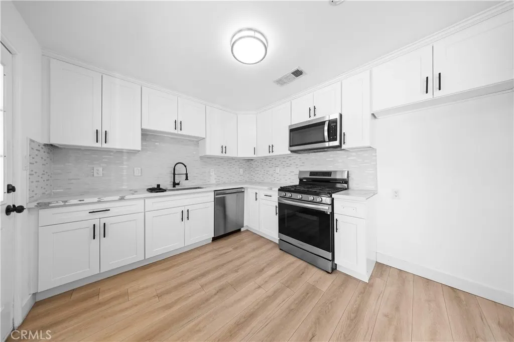 424 Roosevelt Ave