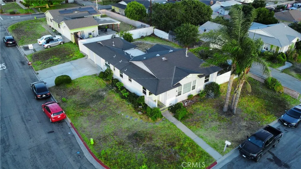 5042 N Glendora Avenue