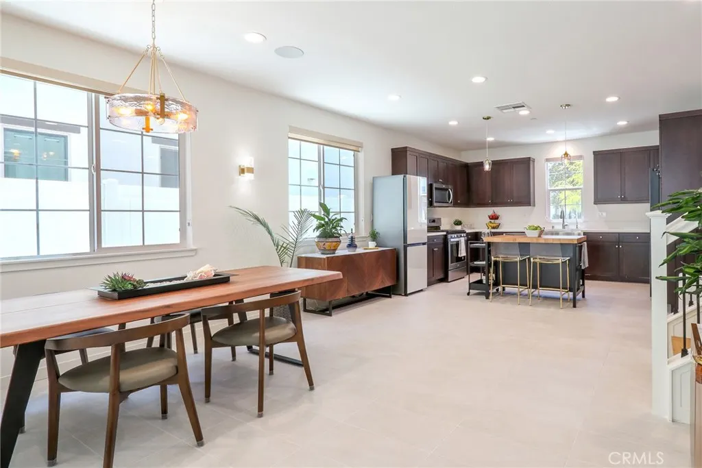 981 Rodeo Road