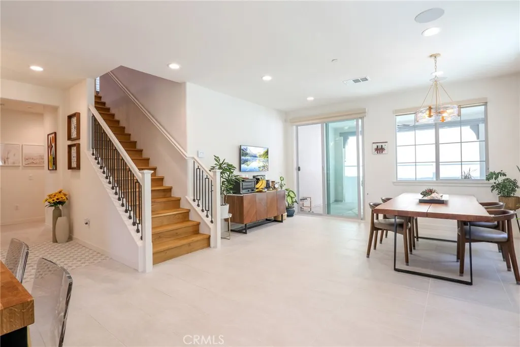 981 Rodeo Road