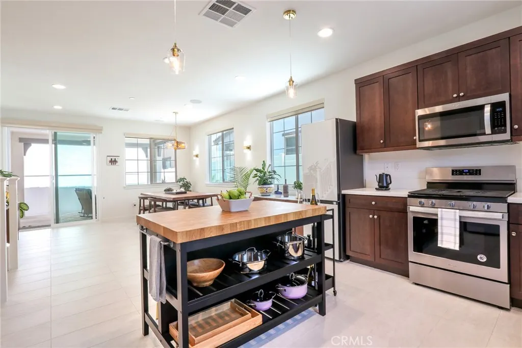 981 Rodeo Road
