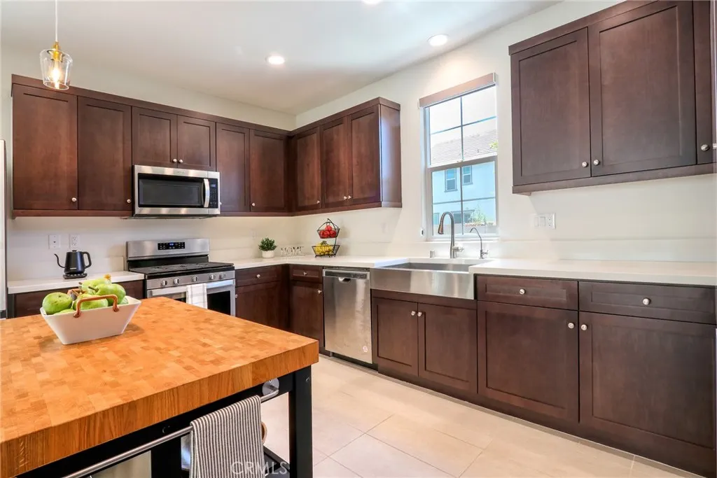 981 Rodeo Road