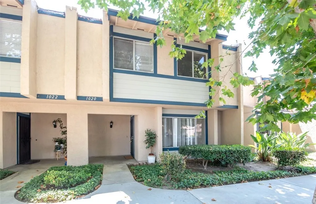 1020 Harrington Way