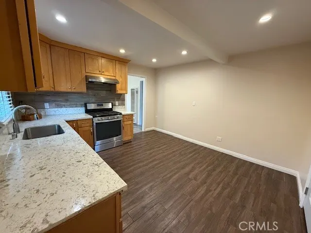 1467 3rd Street