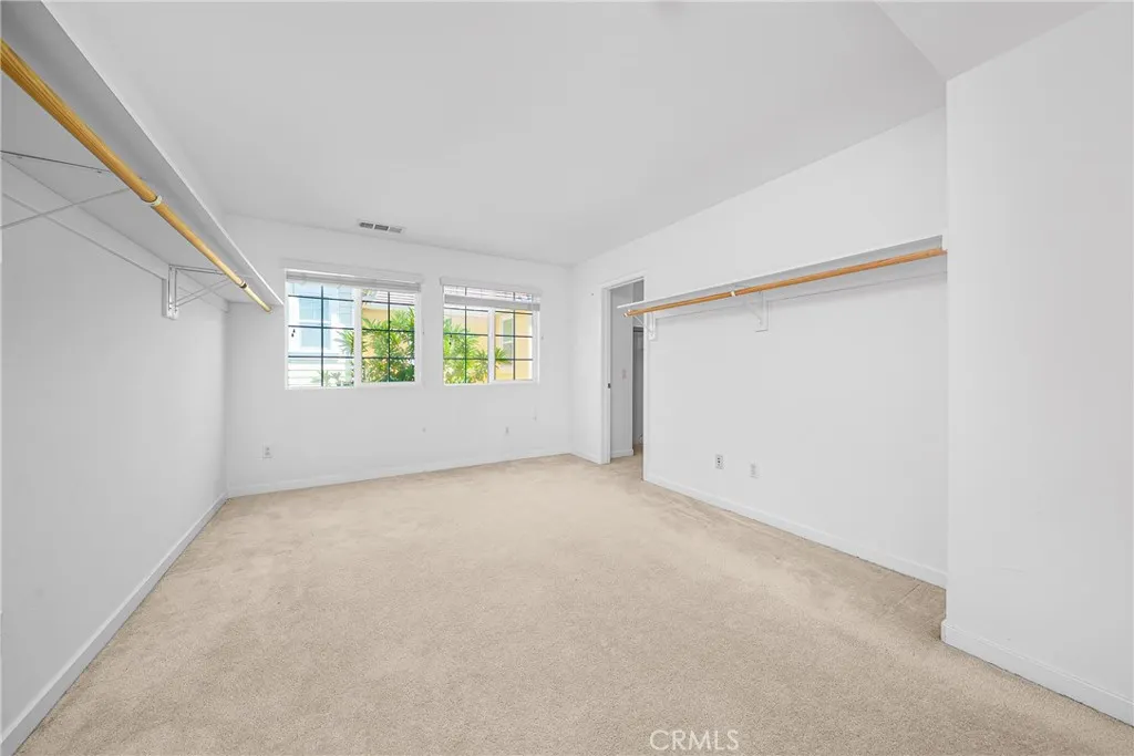 907 N Cornejo Way