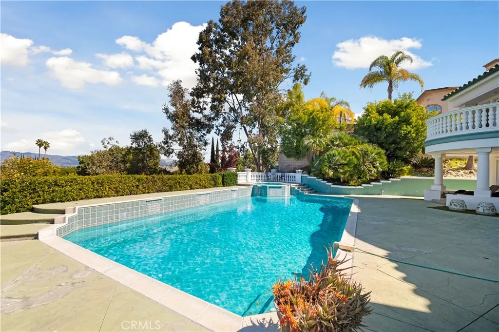 2821 Countrywood Lane