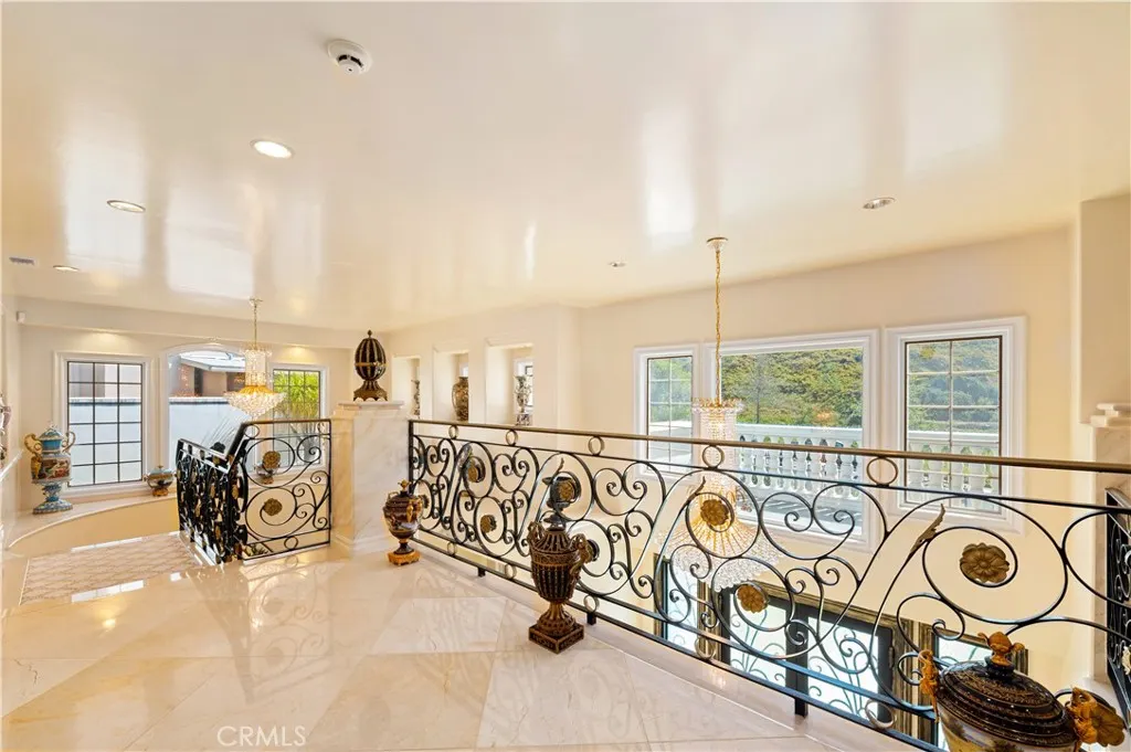2821 Countrywood Lane