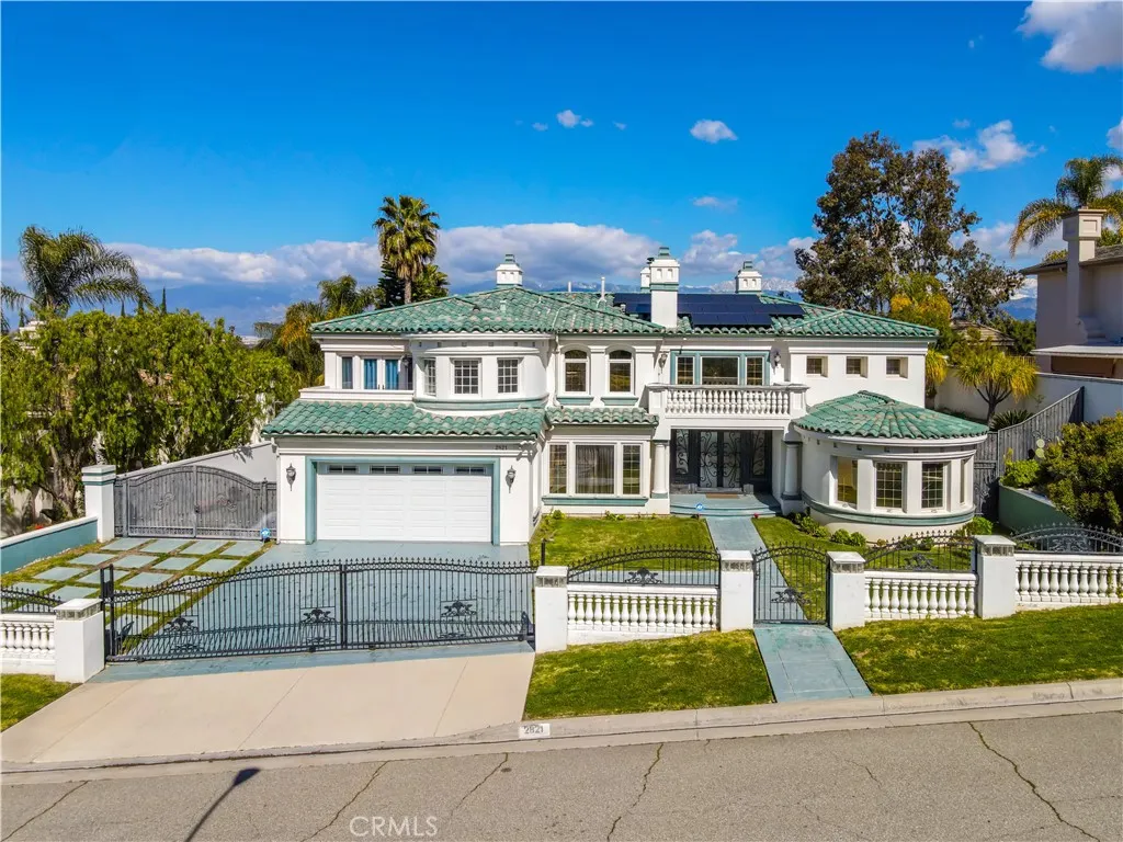 2821 Countrywood Lane