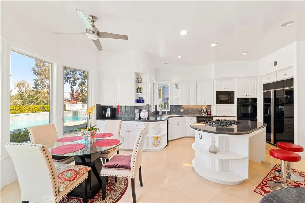 2821 Countrywood Lane