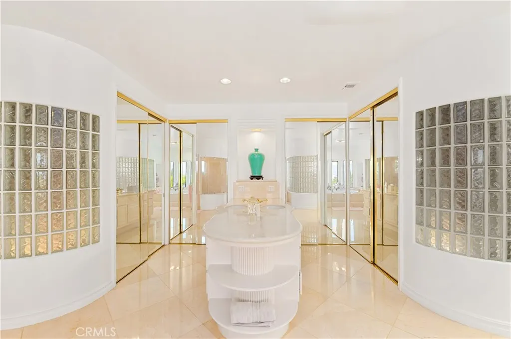 2821 Countrywood Lane