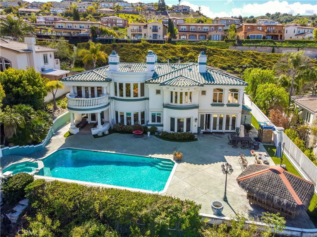 2821 Countrywood Lane