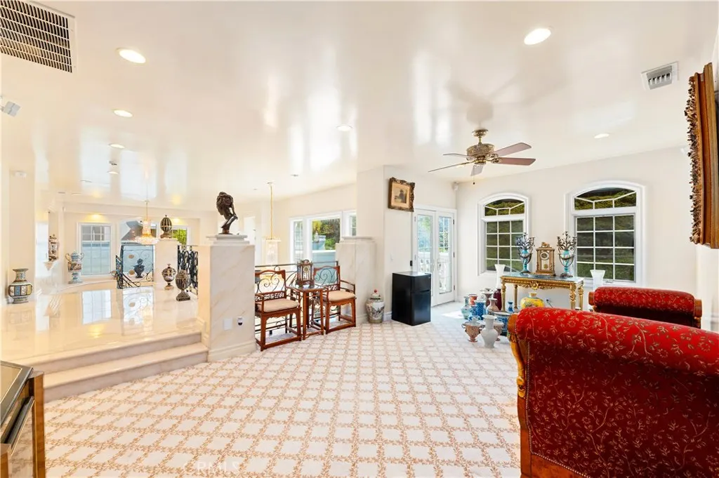 2821 Countrywood Lane