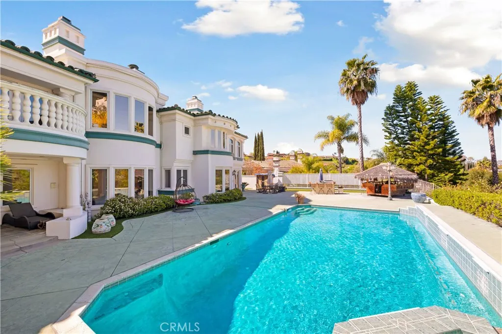 2821 Countrywood Lane