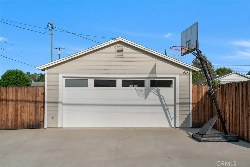 1782 3rd Street