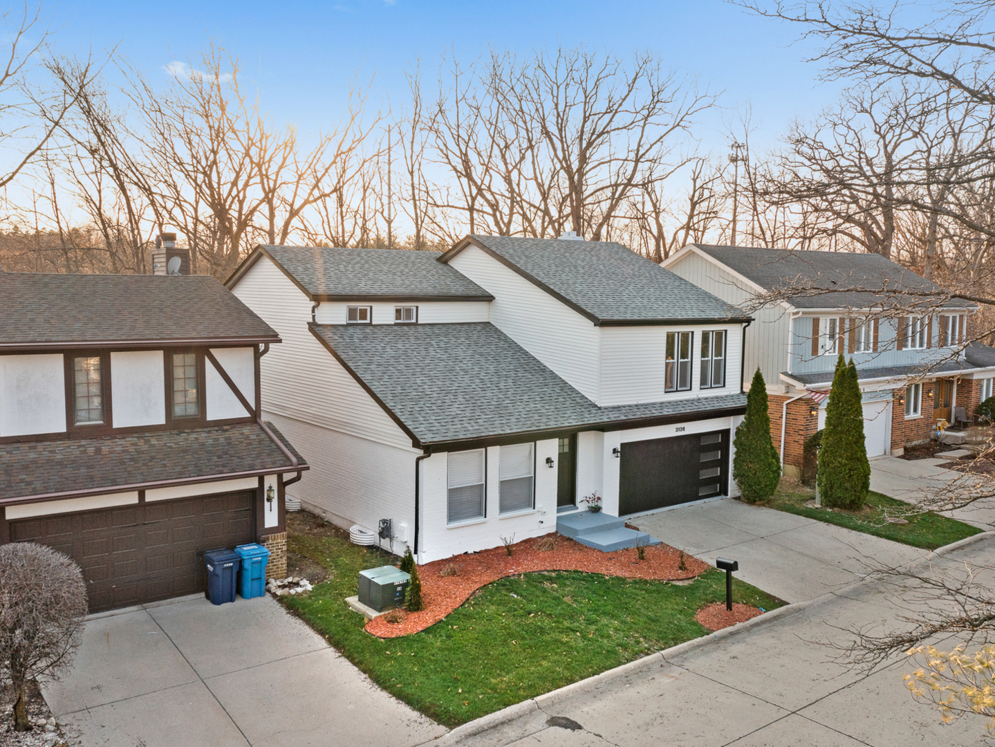 3136 Cottonwood Court IL