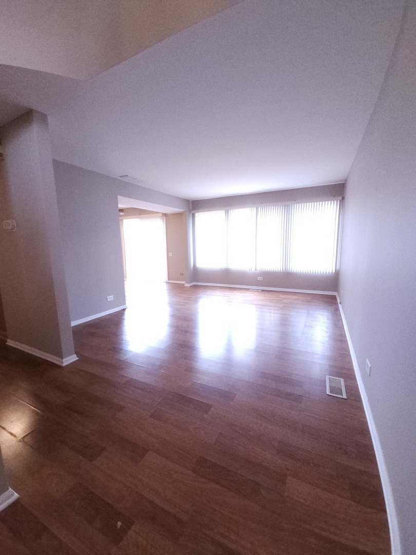 407 SPAULDING Road 407 IL, #407