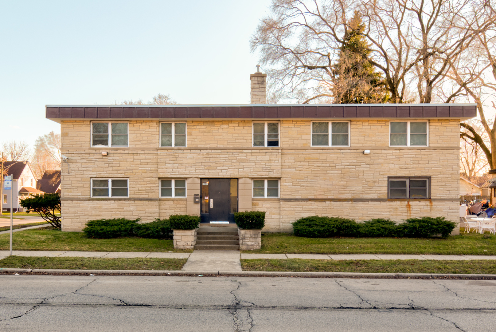 601 10th Street IL