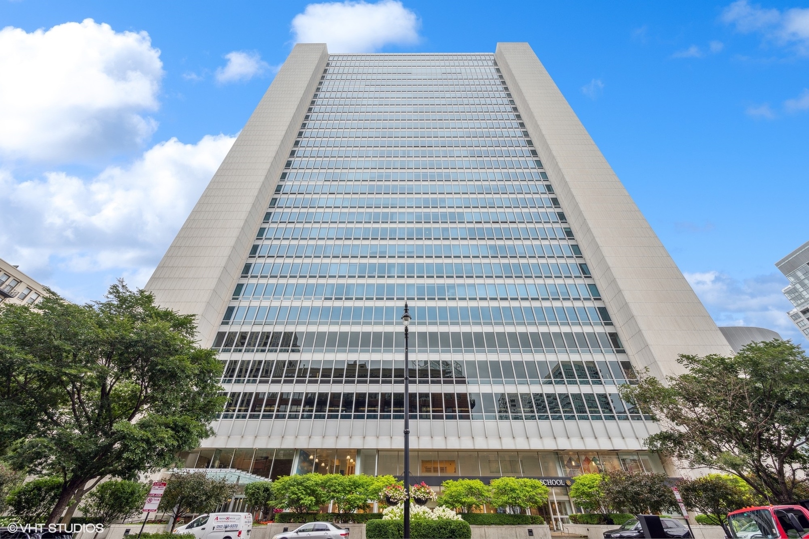 500 W SUPERIOR Street 1201 IL, #1201