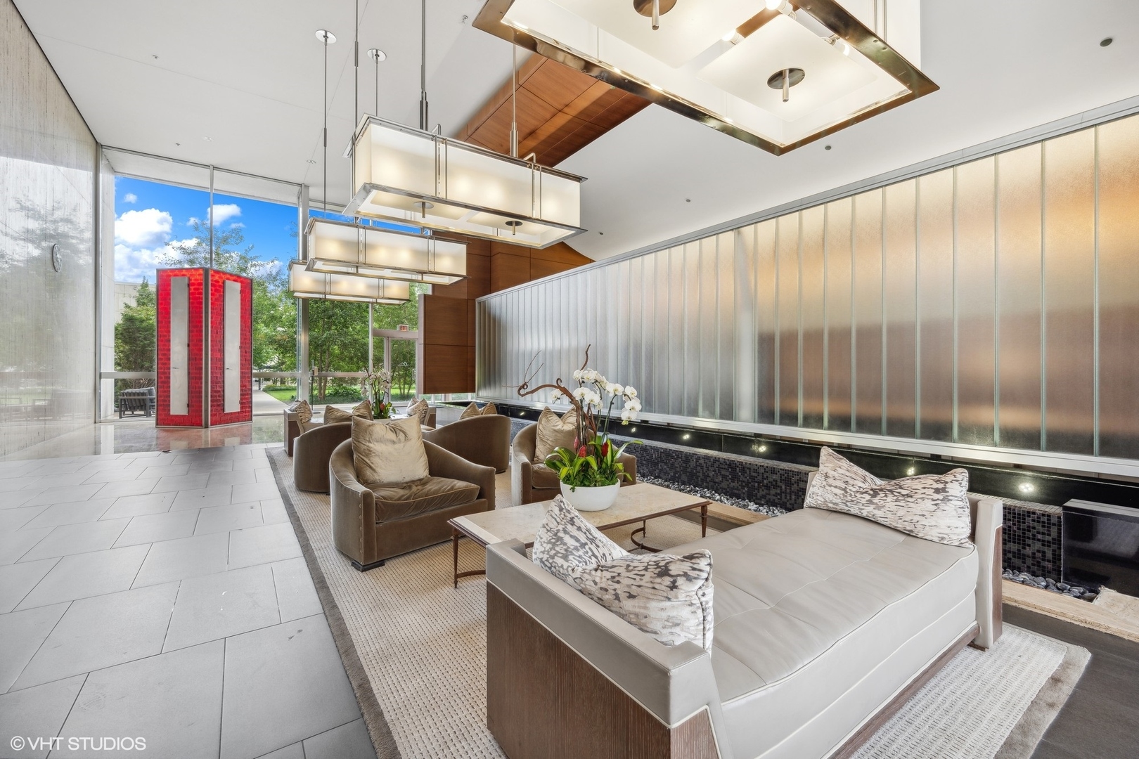 500 W SUPERIOR Street 1201 IL, #1201