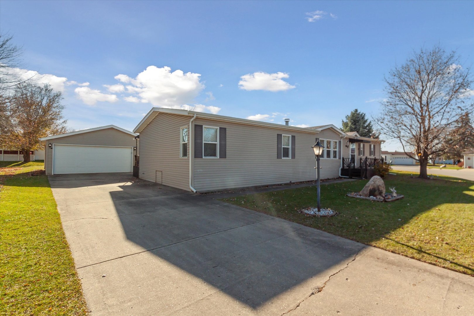 5371 Heartwood Lane IL