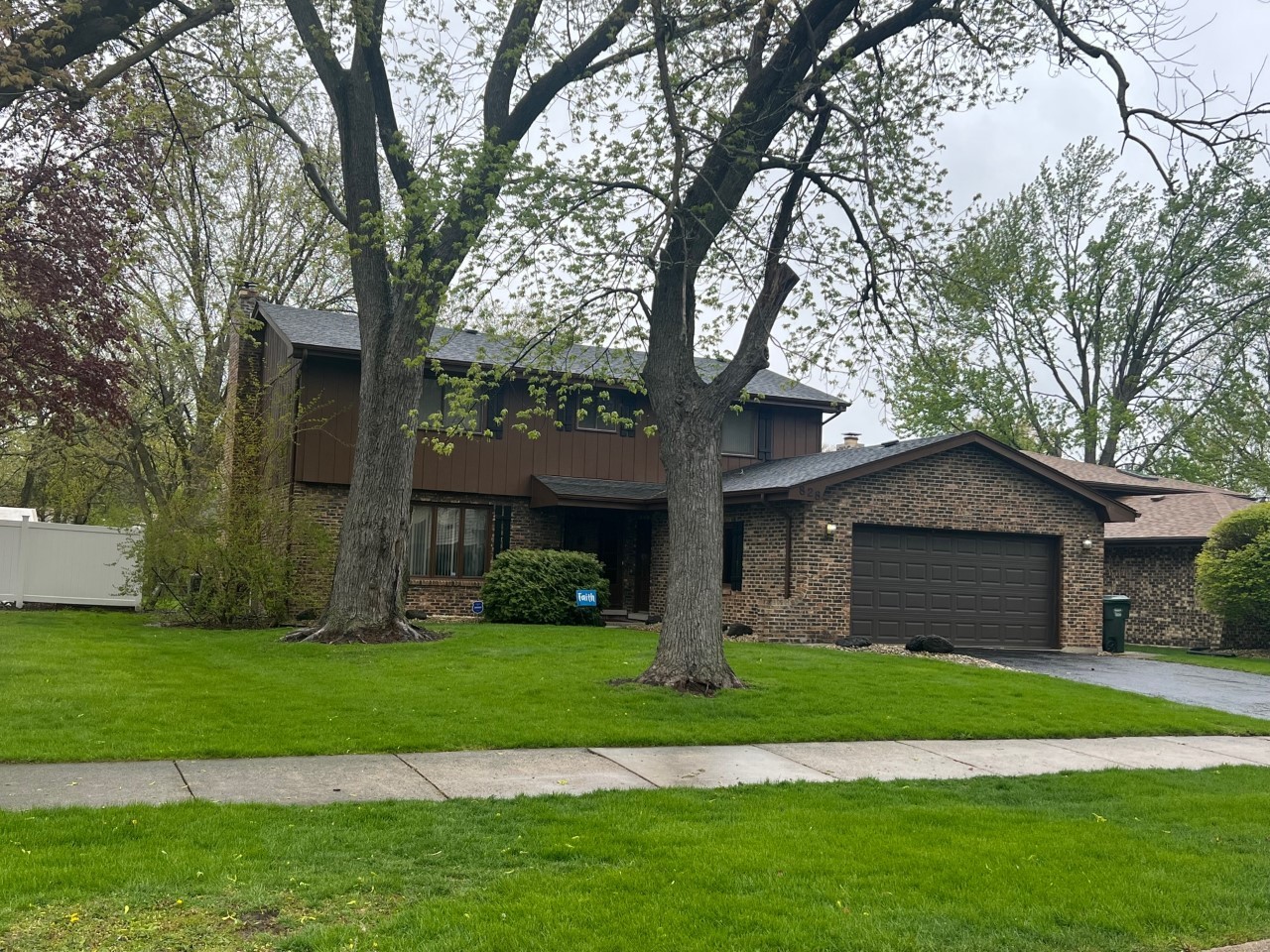 828 Maple Road IL