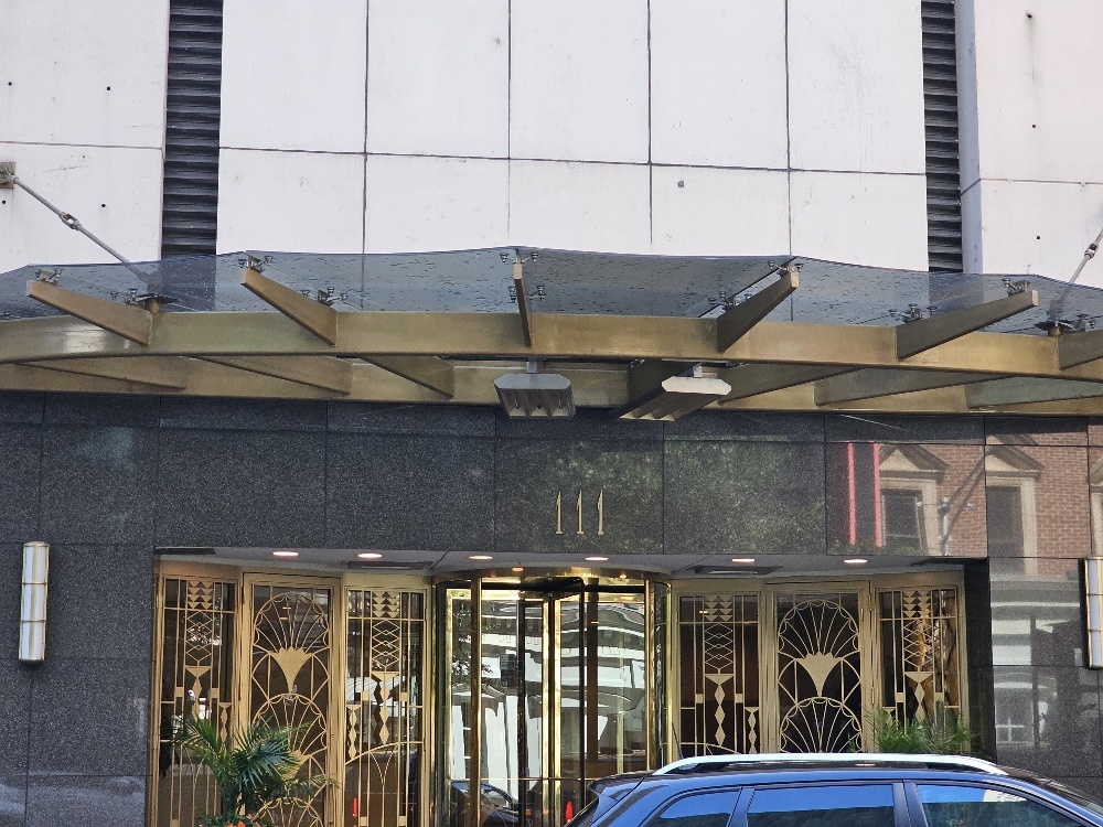 111 E CHESTNUT Street 44J IL, #44J