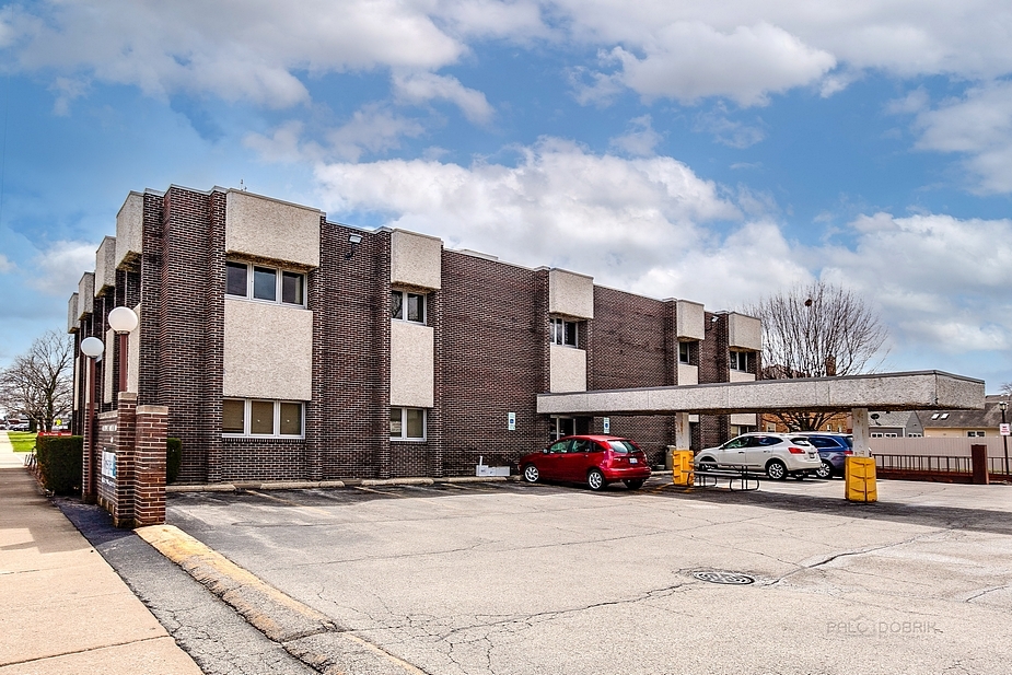 601 W Central Road 7 IL, #7