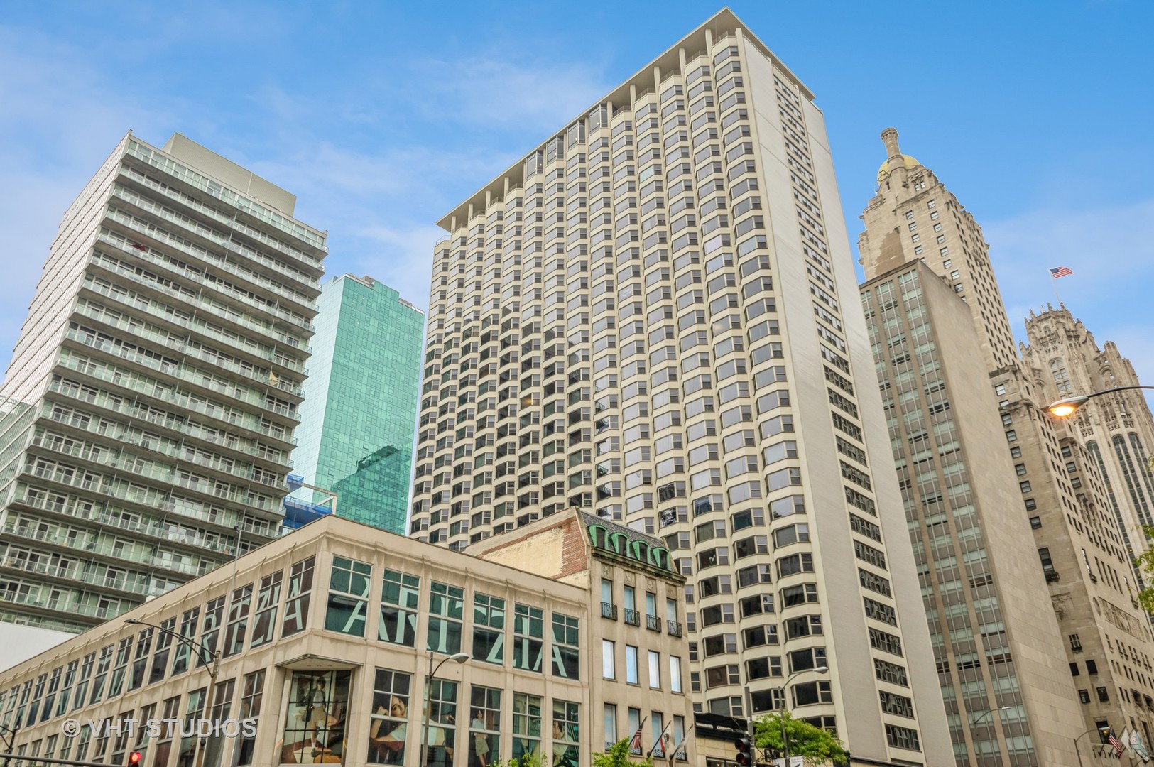 535 N MICHIGAN Avenue 1302 IL, #1302
