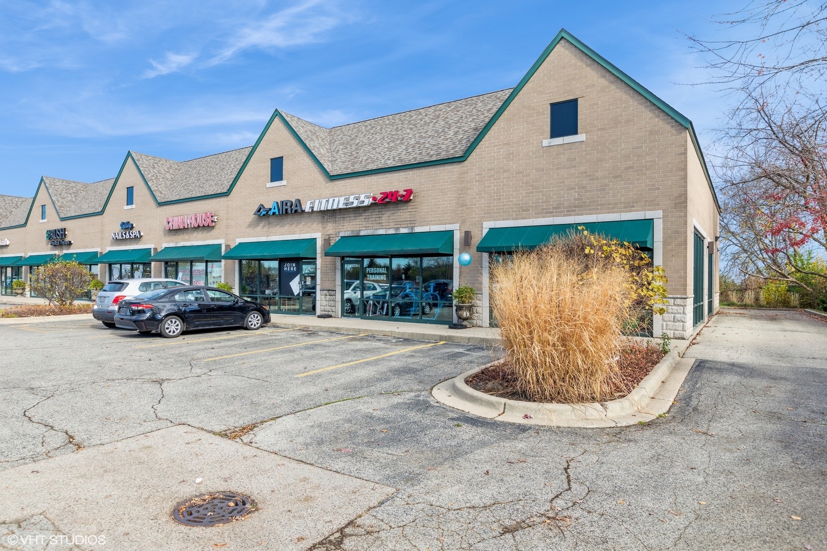 366-380 Bank Drive IL