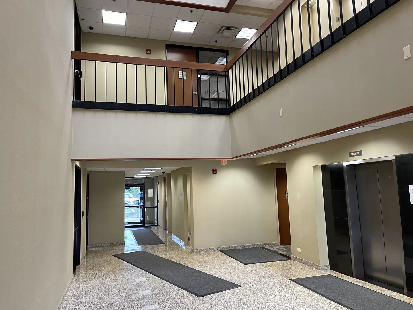 10700 W Higgins Road 230 IL