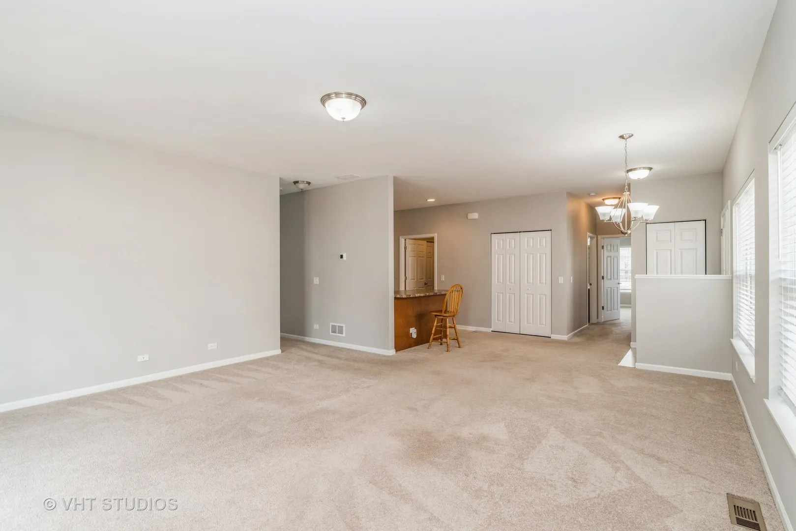 916 Yorktown Street IL