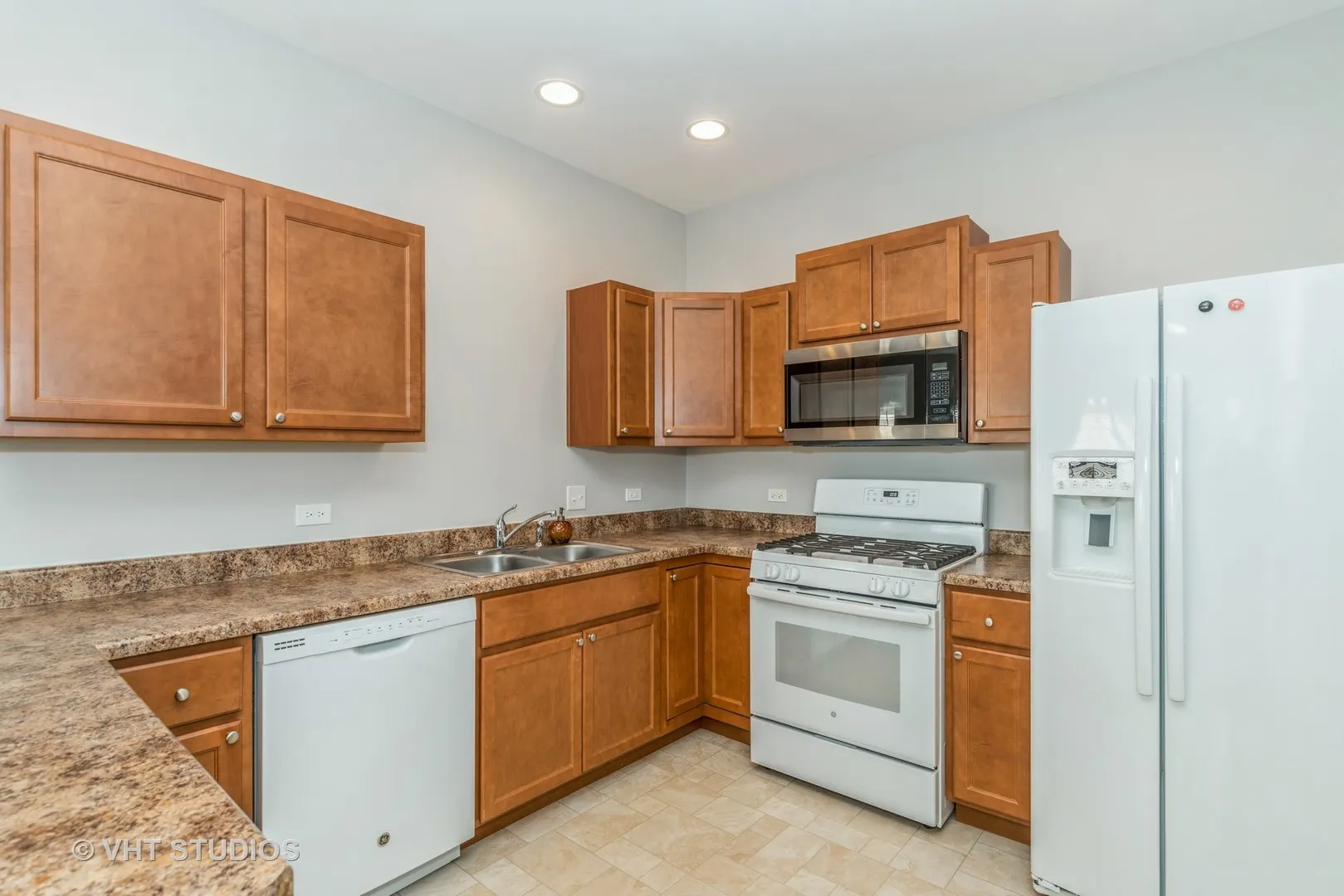 916 Yorktown Street IL