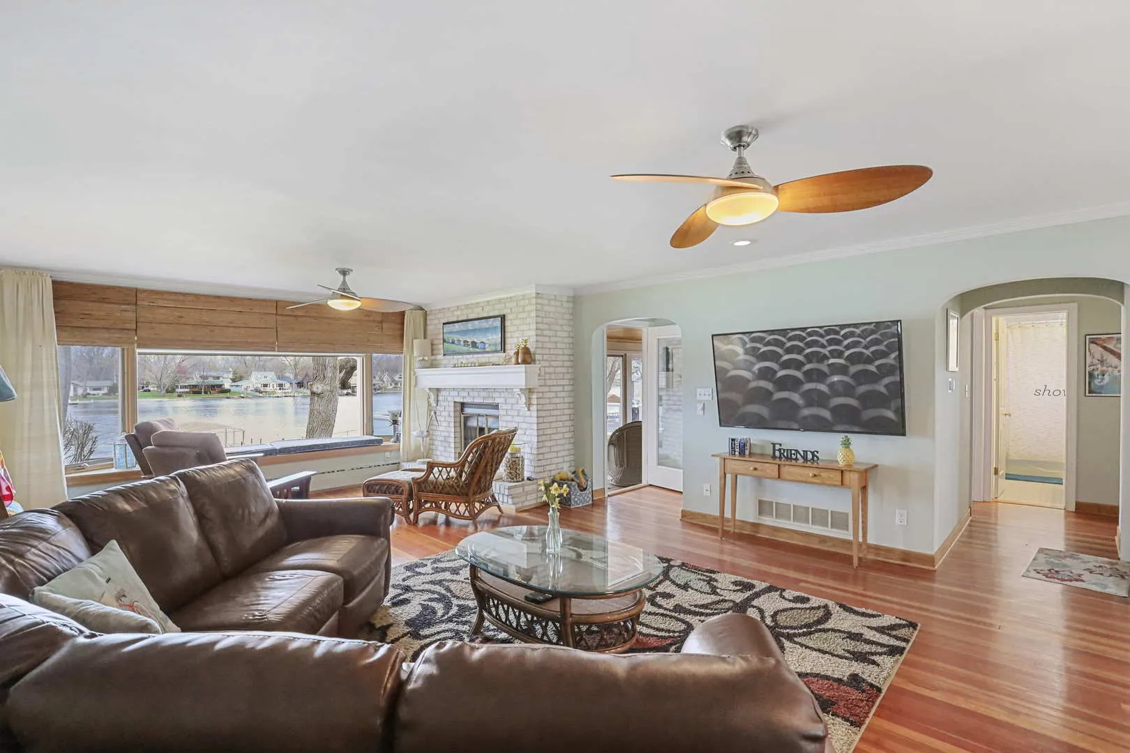2115 N WOODLAWN PARK Avenue IL