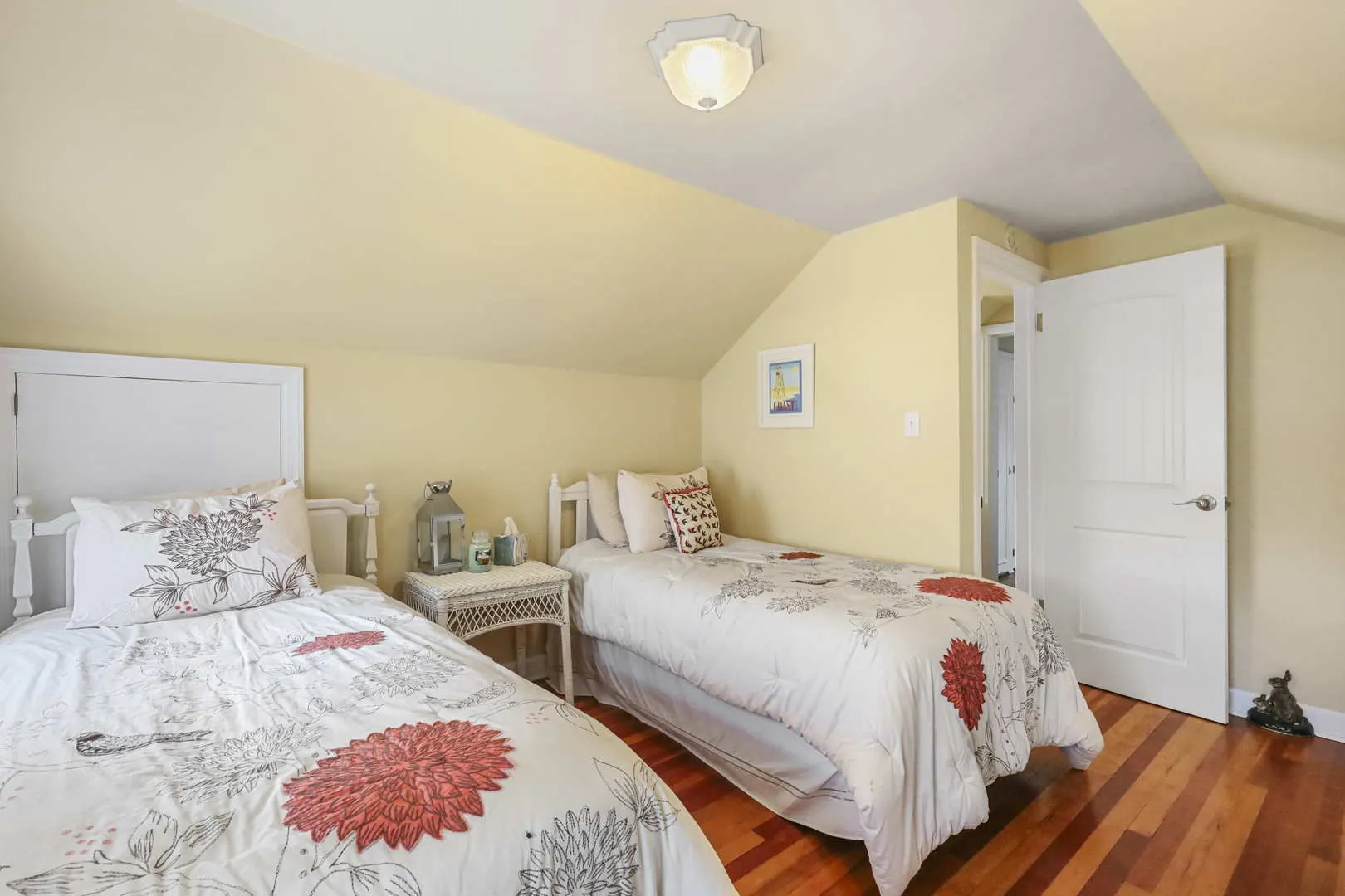 2115 N WOODLAWN PARK Avenue IL