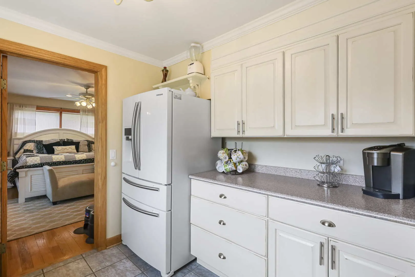 2115 N WOODLAWN PARK Avenue IL
