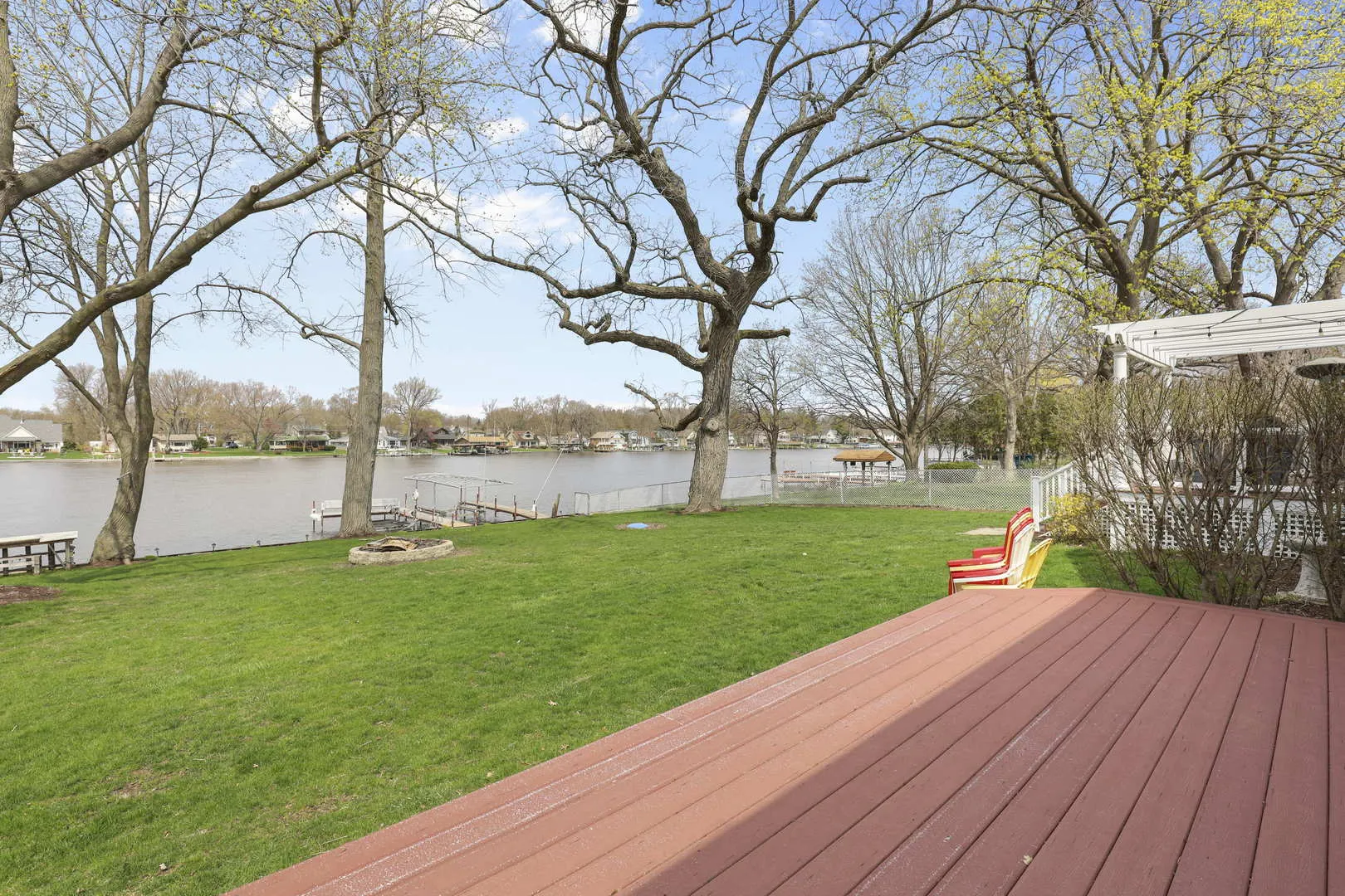 2115 N WOODLAWN PARK Avenue IL