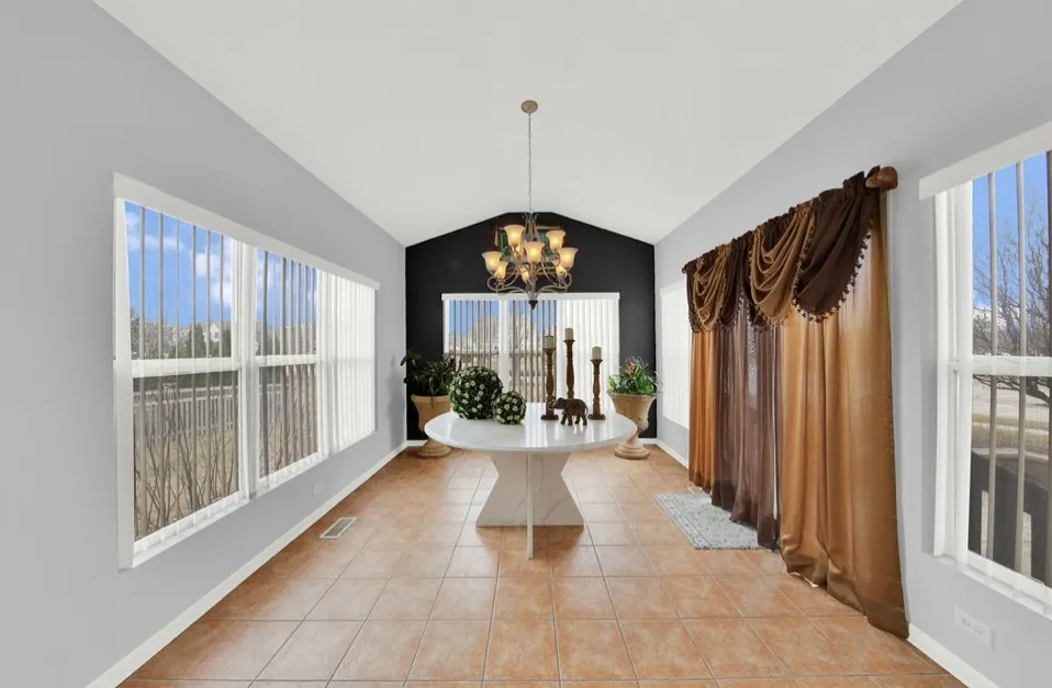 26800 Basswood Circle IL