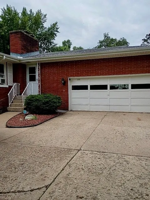515 Country Club Drive IL