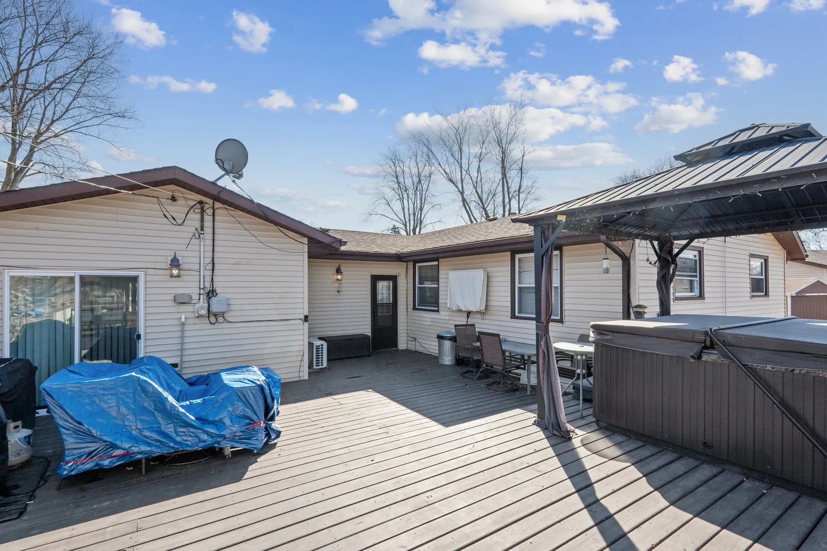 317 Mohawk Drive IL