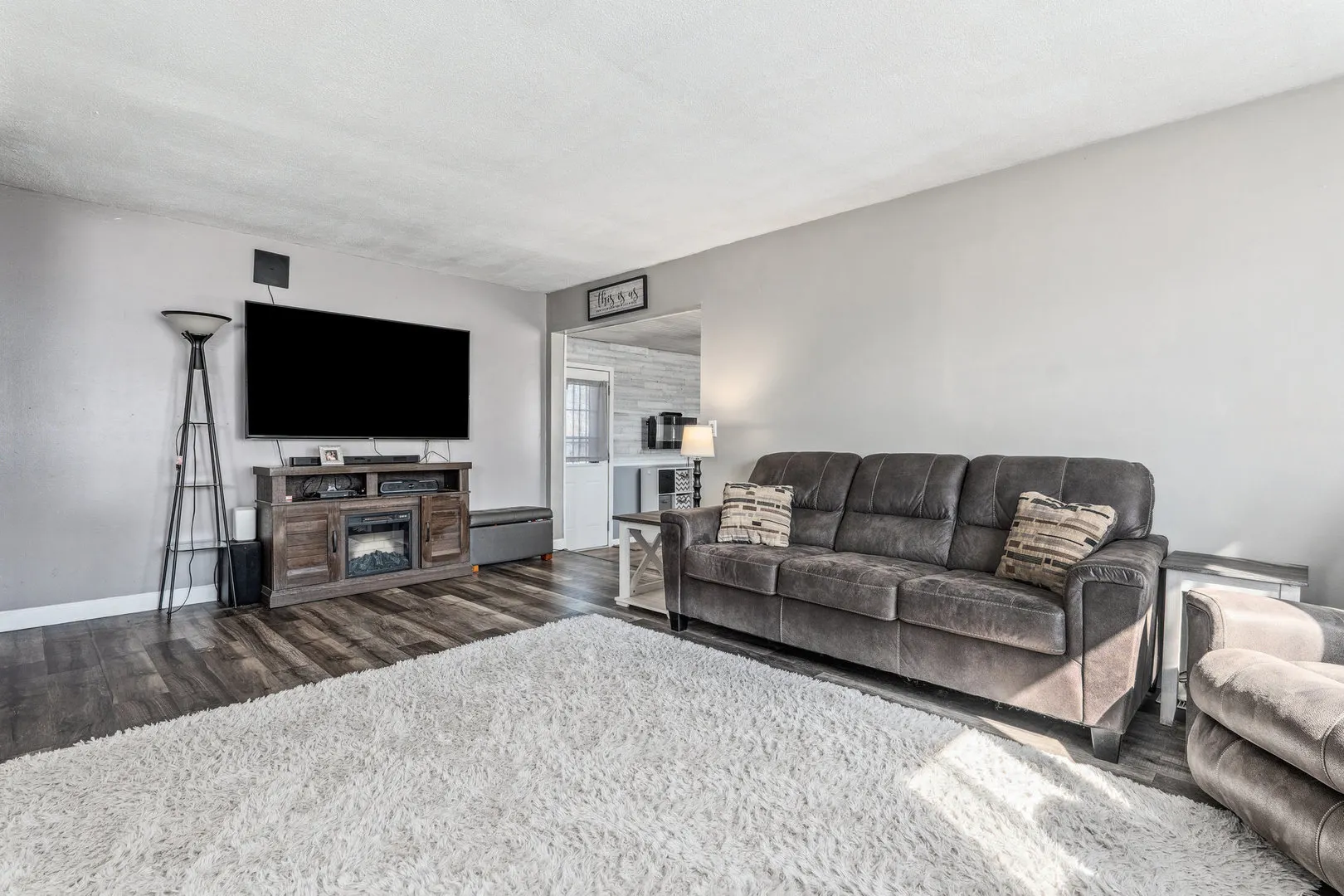 317 Mohawk Drive IL