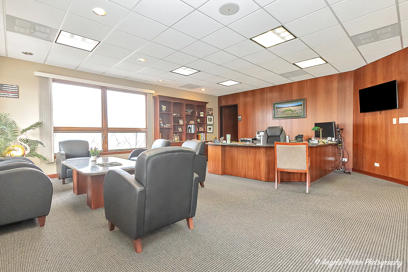 5400 W Elm Street 200-204 IL